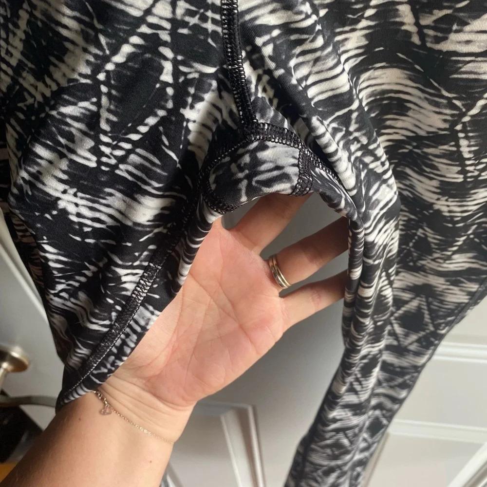 Old Navy Active Go Dry XL Regular - Picture 4 of 4